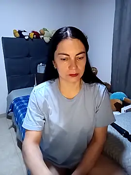 renata hot1 online show from April 1, 11:24 pm