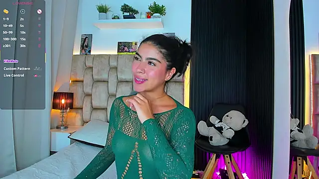 little sophie18 online show from April 13, 7:58 pm