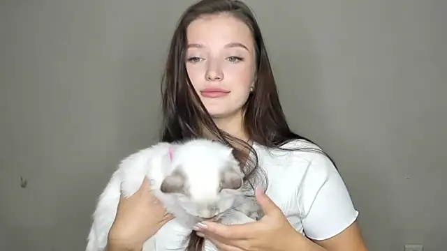 EvaaMillerr99 online show from September 17, 7:17 am