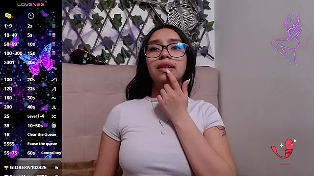 Stefanygp online show from November 7, 7:30 pm