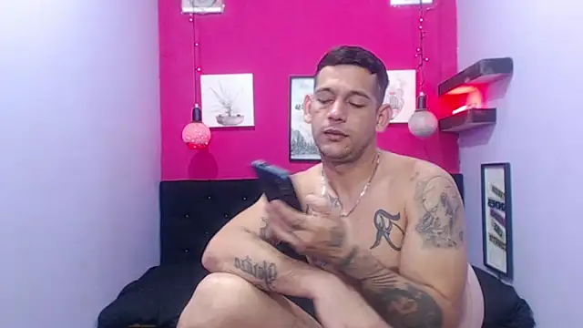 hugecocks hot online show from May 4, 8:01 pm