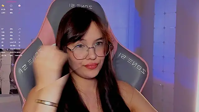  Sweetie  online show from March 30, 1:44 pm