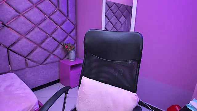 AnnySweett  online show from February 17, 7:46 pm