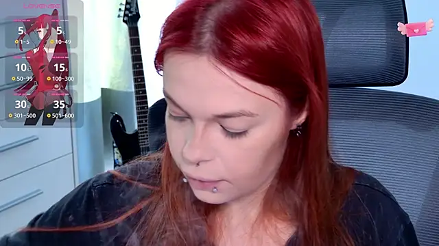 ValBae online show from May 29, 7:28 am