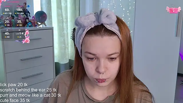 ValBae online show from May 7, 7:34 am