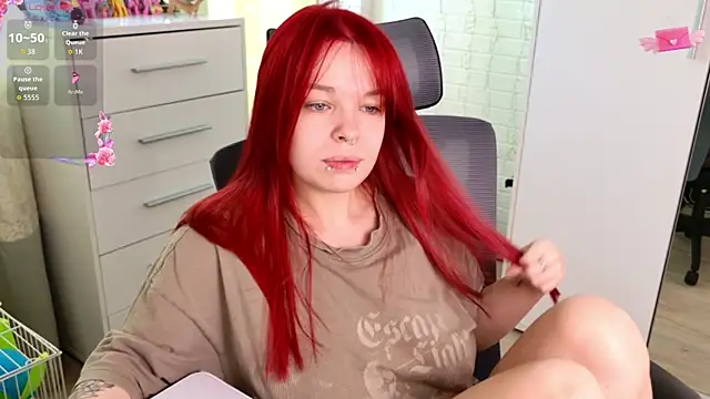 ValBae online show from May 11, 6:59 am
