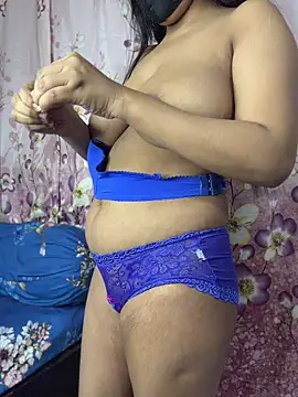 Naughty Nisha0 online show from May 2, 6:00 pm