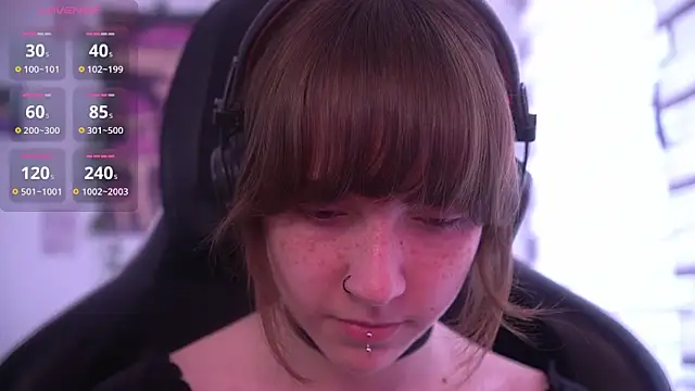 juliapie online show from June 23, 1:31 pm