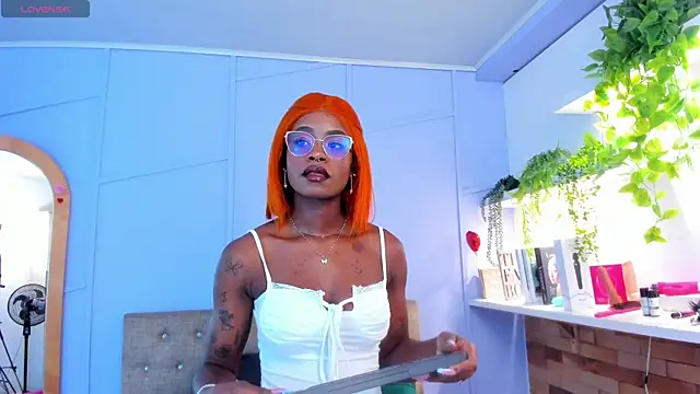amber-hill online show from July 13, 12:28 pm