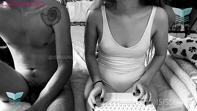 isissun03 online show from November 4, 3:28 pm