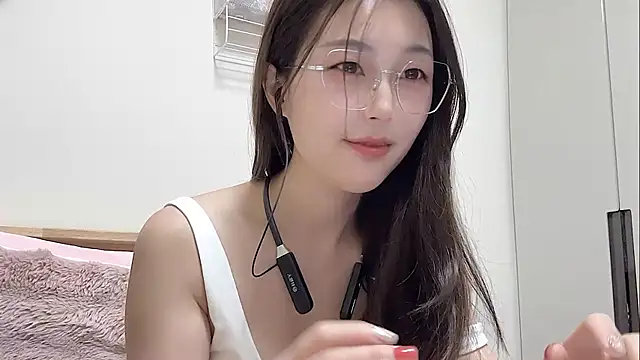 Sweet-Angel999 online show from March 15, 4:09 pm