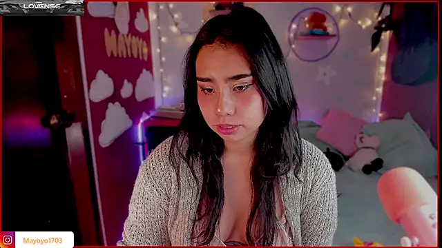 kiki cavilll online show from October 8, 3:49 pm