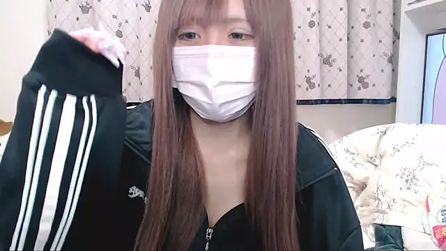  hiyor  online show from April 2, 2:47 pm