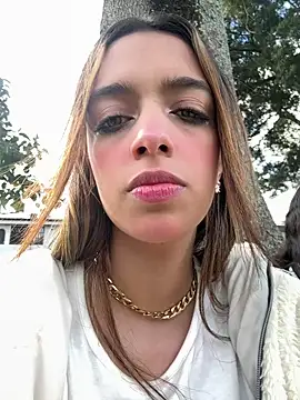 Snapshot of Melody_Ds chatting on October 4, 9:19 pm Melody Ds online show from October 4, 9:19 pm