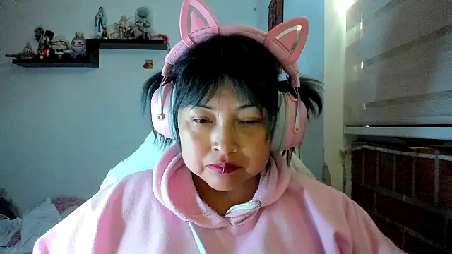 Shaddycute  online show from May 31, 8:32 pm