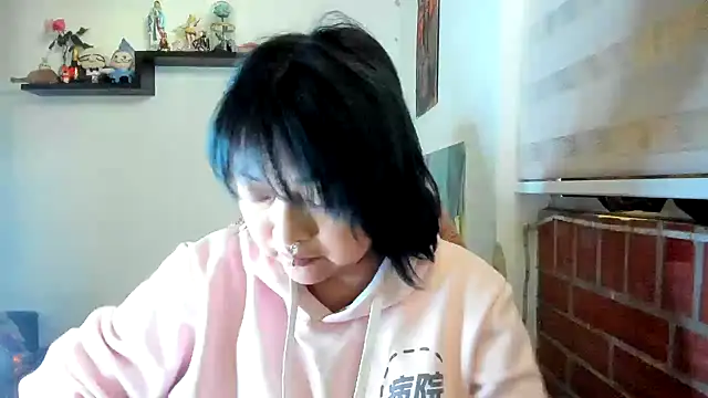 Shaddycute  online show from May 5, 1:58 pm