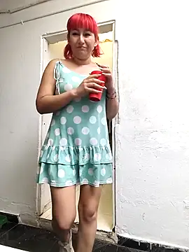 florecita9 online show from March 18, 6:24 pm