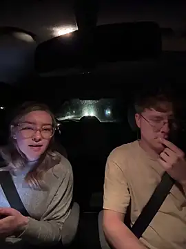 Snapshot of xX_HotCouple_Xx chatting on October 14, 6:21 pm xX HotCouple Xx online show from October 14, 6:21 pm