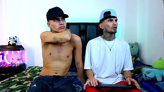 Brutal Sex Fucking online show from April 11, 10:35 pm