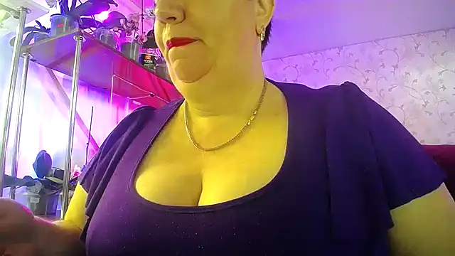  Sweet Woman online show from April 18, 6:05 am