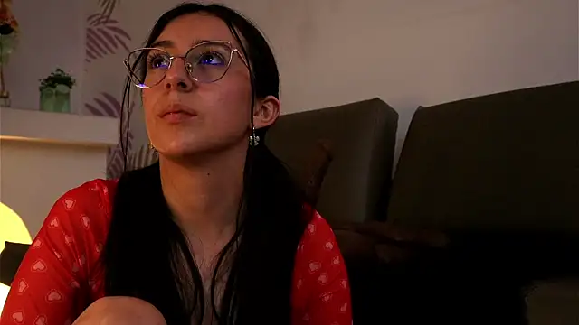 Sweet Sammy  online show from April 8, 8:11 pm