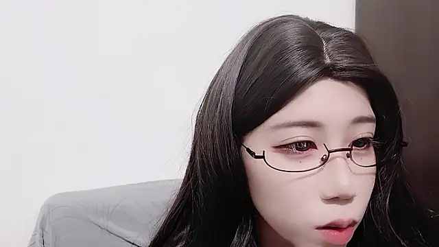 Fine-sand online show from April 5, 4:39 pm