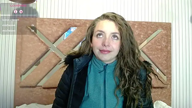  isaabellaa online show from April 12, 11:57 am