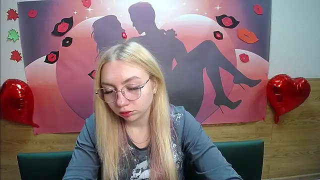 Snapshot of BeatriceFly chatting on October 14, 12:08 pm BeatriceFly online show from October 14, 12:08 pm