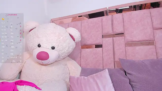 emily daarell online show from February 28, 11:04 pm