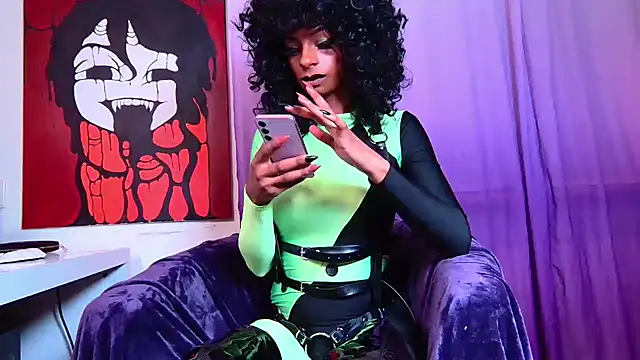 Chayennejohnson online show from November 12, 10:08 pm