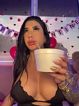 kiim taaylor online show from February 17, 2:16 pm