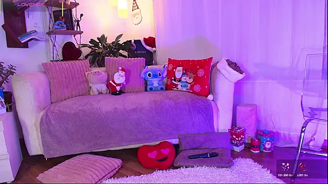 HANNAH LOVEE online show from December 5, 3:28 am