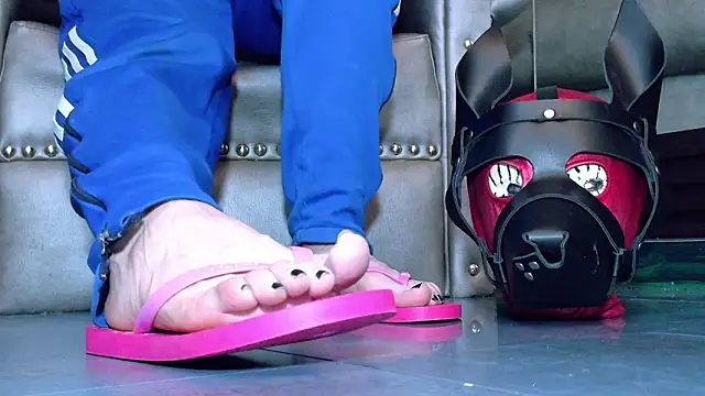 LusstCruella online show from March 9, 12:08 pm