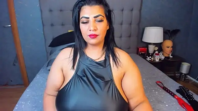 AmyCubes online show from January 31, 7:11 pm