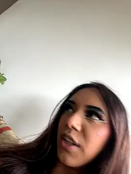 Nikol Rang   online show from November 14, 6:08 pm