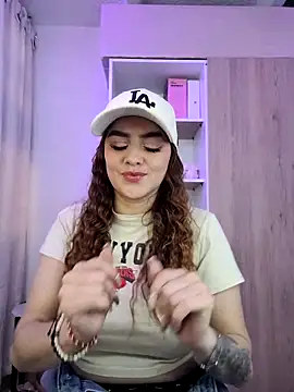 Lu perez online show from June 2, 1:12 pm