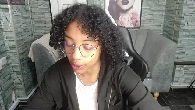 Violeth b online show from September 22, 12:47 pm