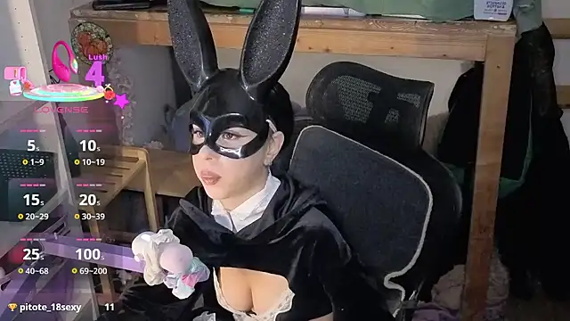 LisandreLaVenale online show from March 29, 11:48 pm