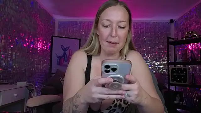 lucyallen4201 online show from January 12, 3:50 pm