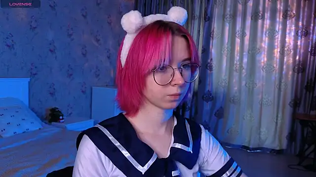 Snapshot of Nora_Failure chatting on September 17, 4:21 am Nora Failure online show from September 17, 4:21 am