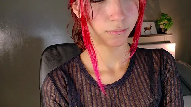 ParisFox  online show from October 21, 7:40 pm