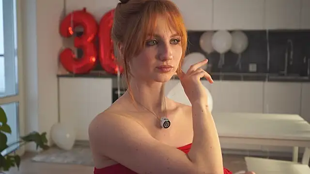 EsmaCrumbley online show from October 30, 4:26 am