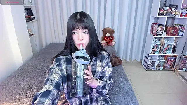 misshoneyxxx online show from March 11, 4:06 am