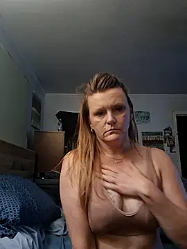 skyeb0787 online show from April 14, 8:36 am