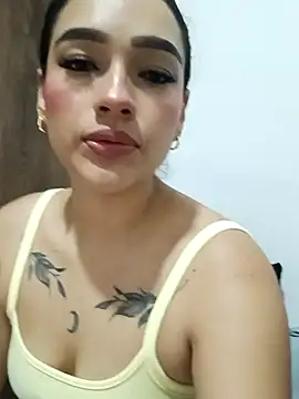 EMILYY FOXY online show from September 25, 11:57 pm