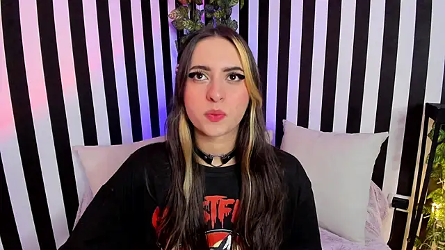 liz goth online show from September 29, 12:32 pm