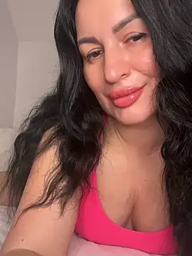 Helena7077 online show from April 17, 10:45 pm