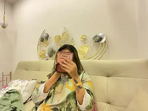 MaYaa  11 online show from April 17, 7:32 am