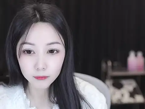 Nuyoah-77 online show from February 6, 2:20 pm