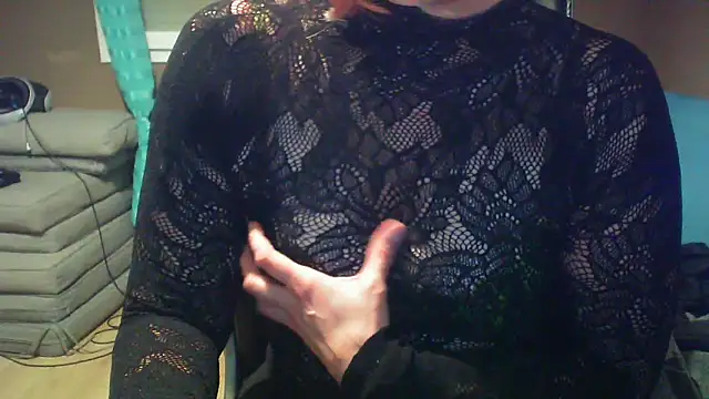 Snapshot of Raptor82 chatting on October 21, 7:51 pm Raptor82 online show from October 21, 7:51 pm